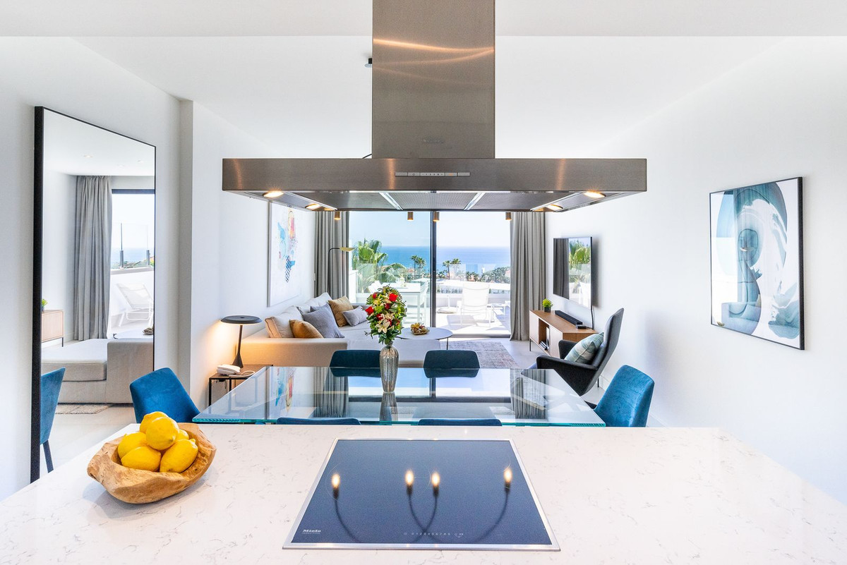 2 Bed Apartment for sale in Mijas Costa Del Sol, Málaga, Spain