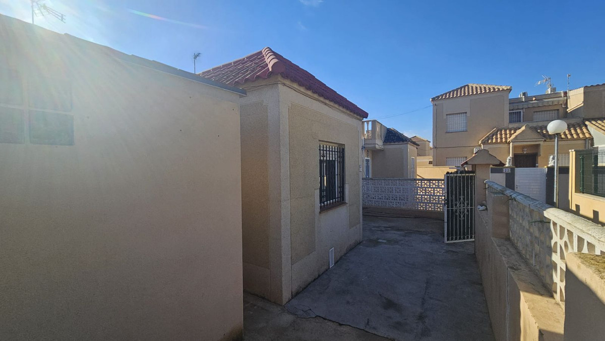 2 Bed Townhouse for sale in Torrevieja Costa Blanca, Alicante, Spain