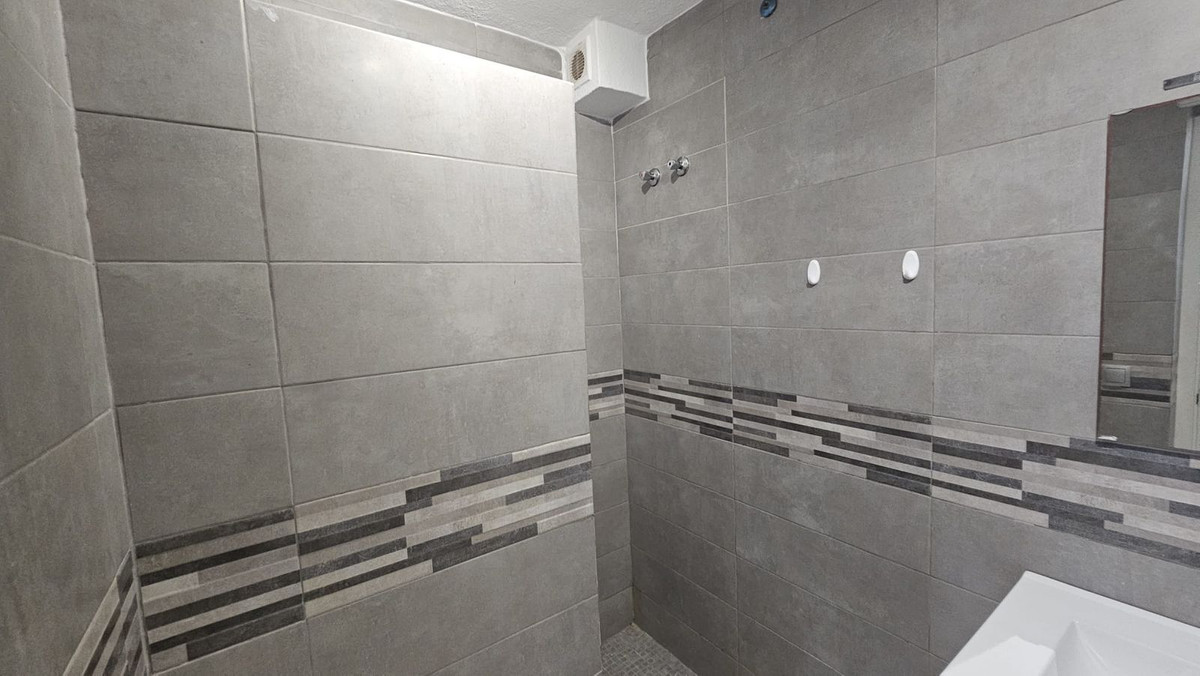 2 Bed Townhouse for sale in Torrevieja Costa Blanca, Alicante, Spain