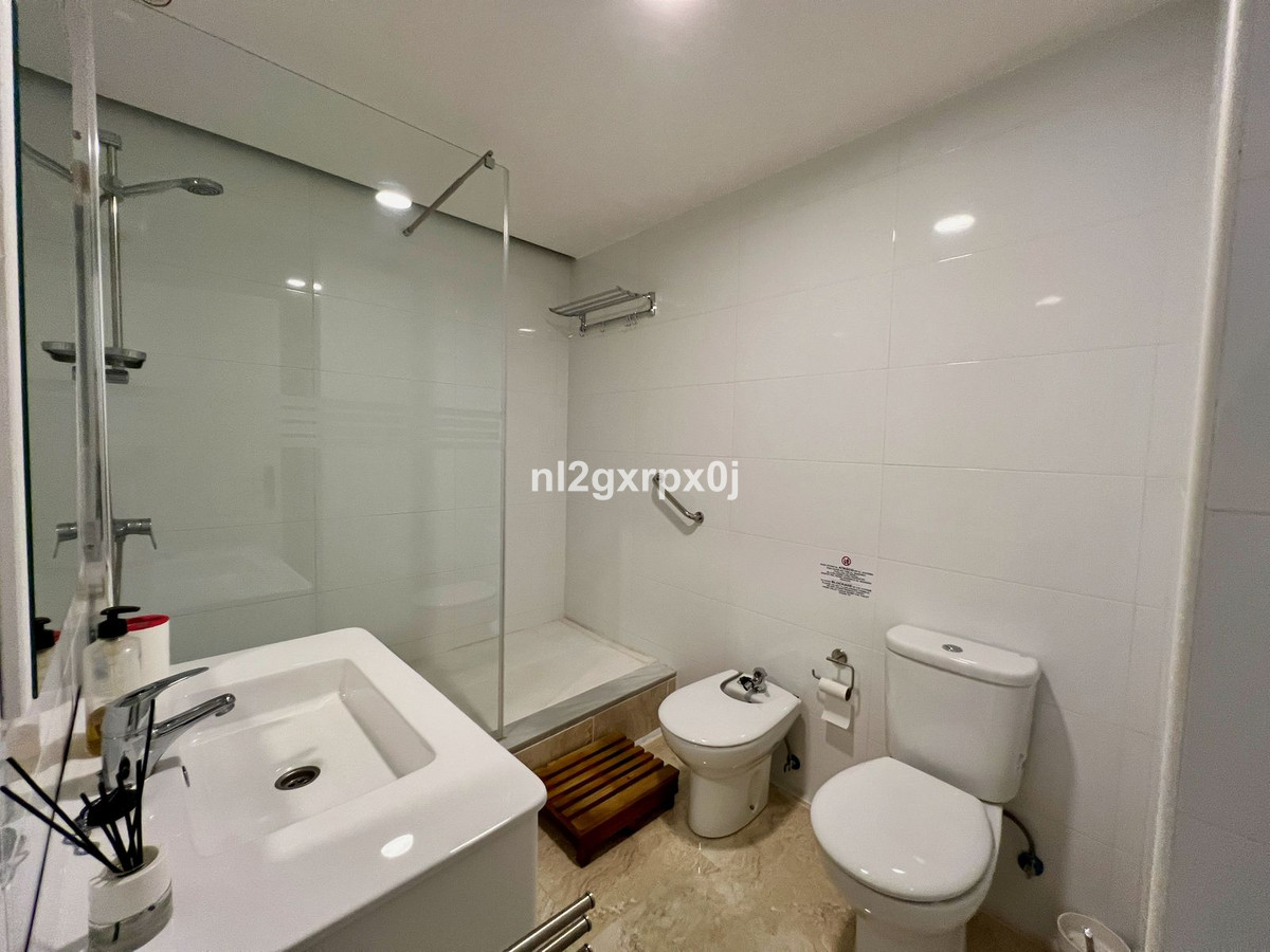15 Bed Commercial unit for sale in Las Lagunas Costa Del Sol, Málaga, Spain