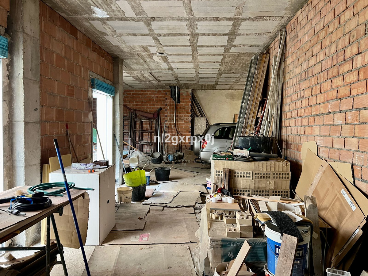 15 Bed Commercial unit for sale in Las Lagunas Costa Del Sol, Málaga, Spain