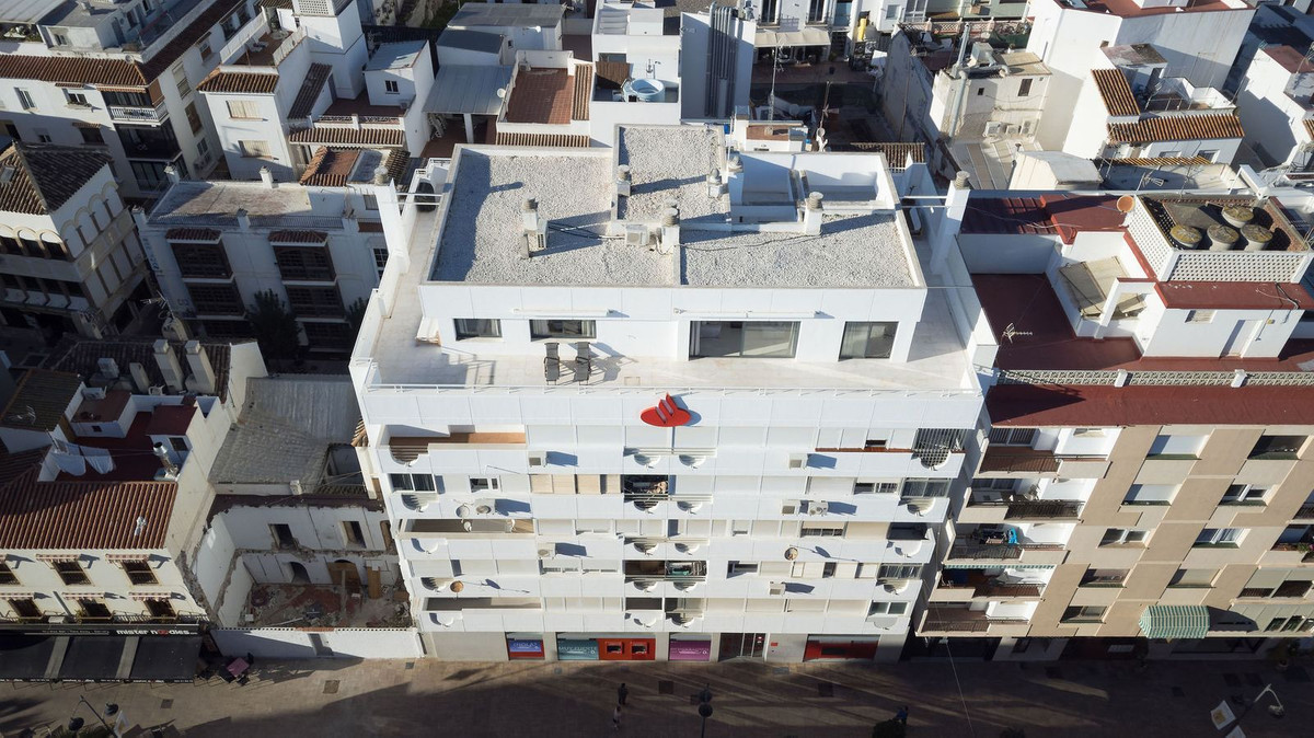 3 Bed Apartment for sale in Estepona Costa Del Sol, Málaga, Spain