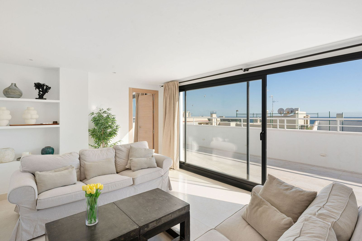 3 Bed Apartment for sale in Estepona Costa Del Sol, Málaga, Spain