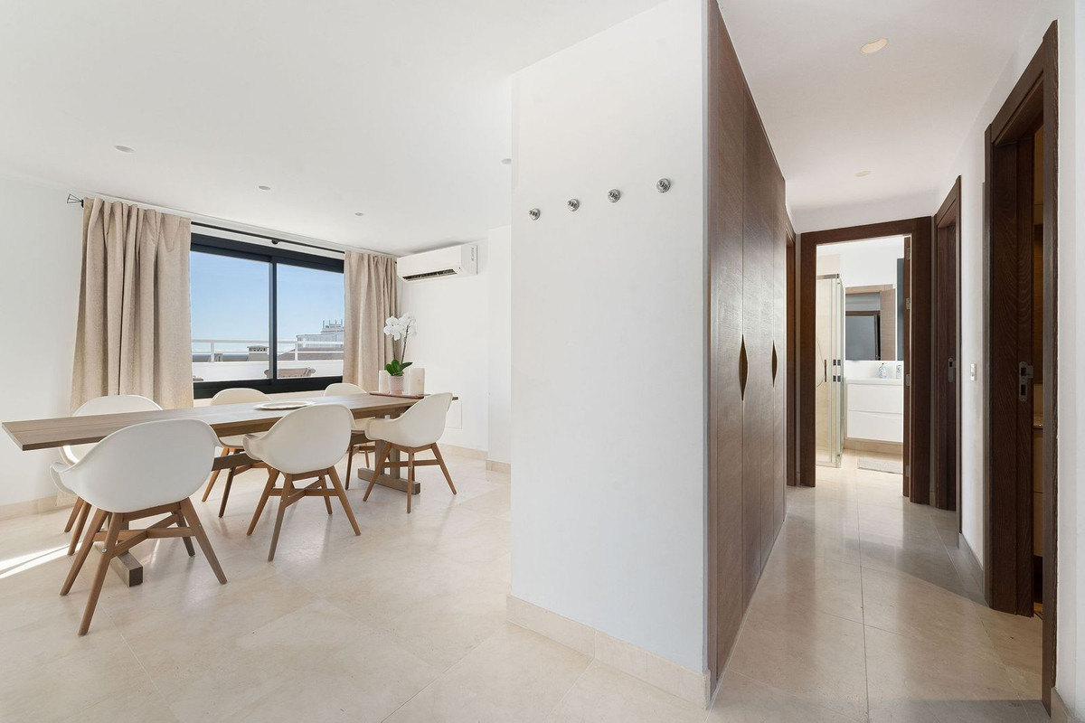 3 Bed Apartment for sale in Estepona Costa Del Sol, Málaga, Spain