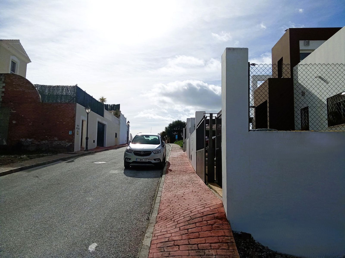 Se vende Terreno Urbano  en Costa Del Sol, Málaga, España