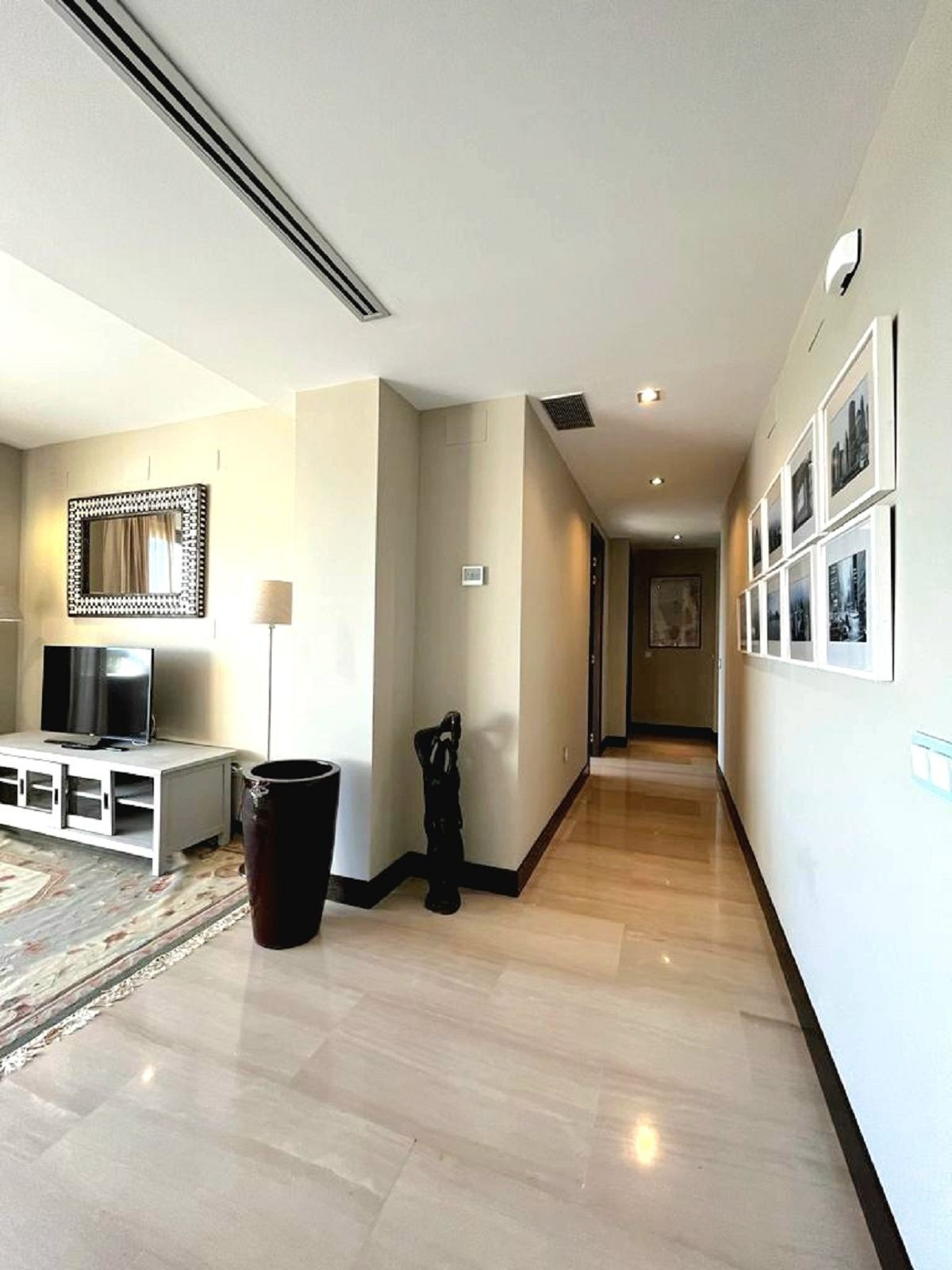 1 Bed Apartment for sale in Benahavís Costa Del Sol, Málaga, Spain