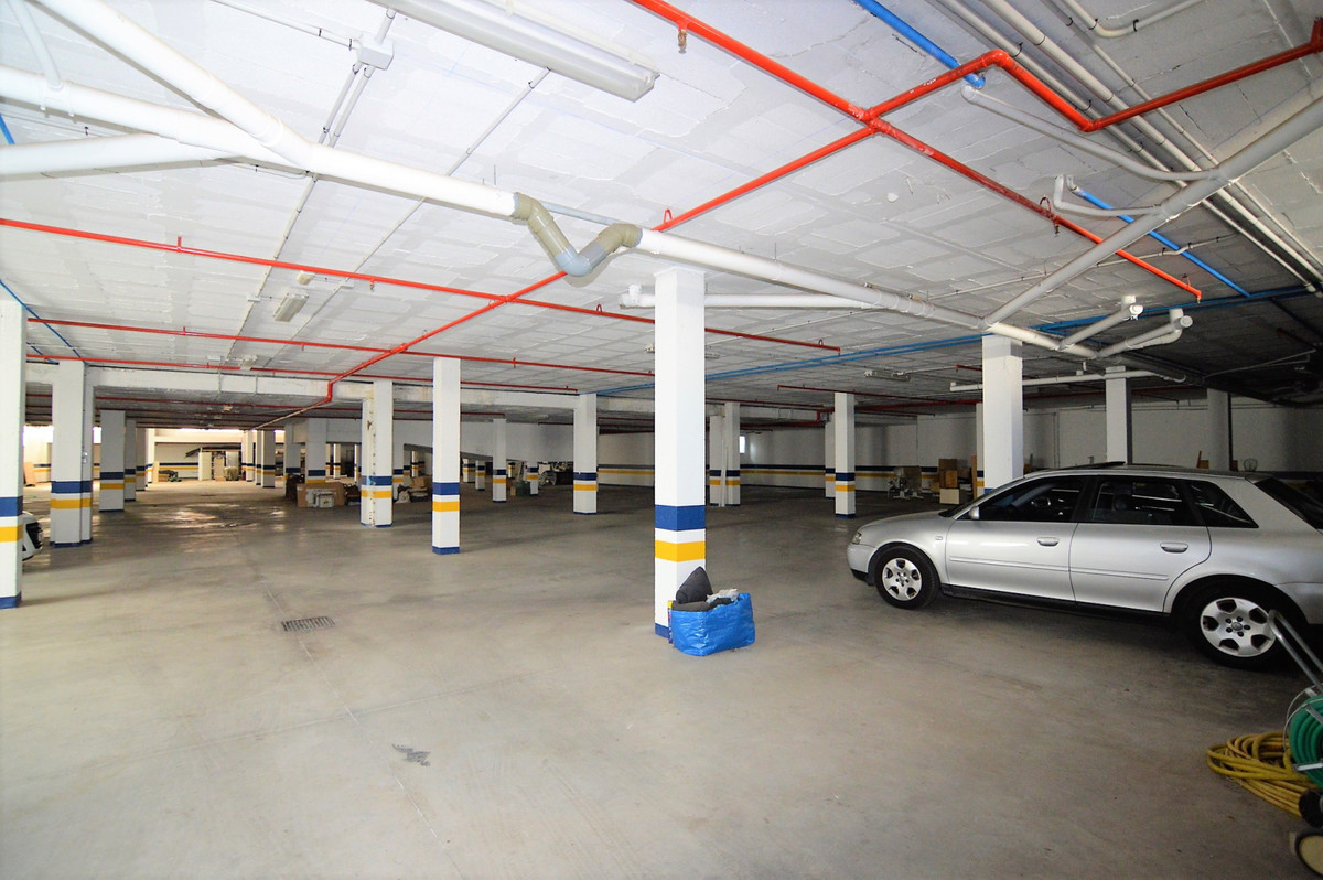 Commercial unit for sale in San Pedro De Alcántara Costa Del Sol, Málaga, Spain