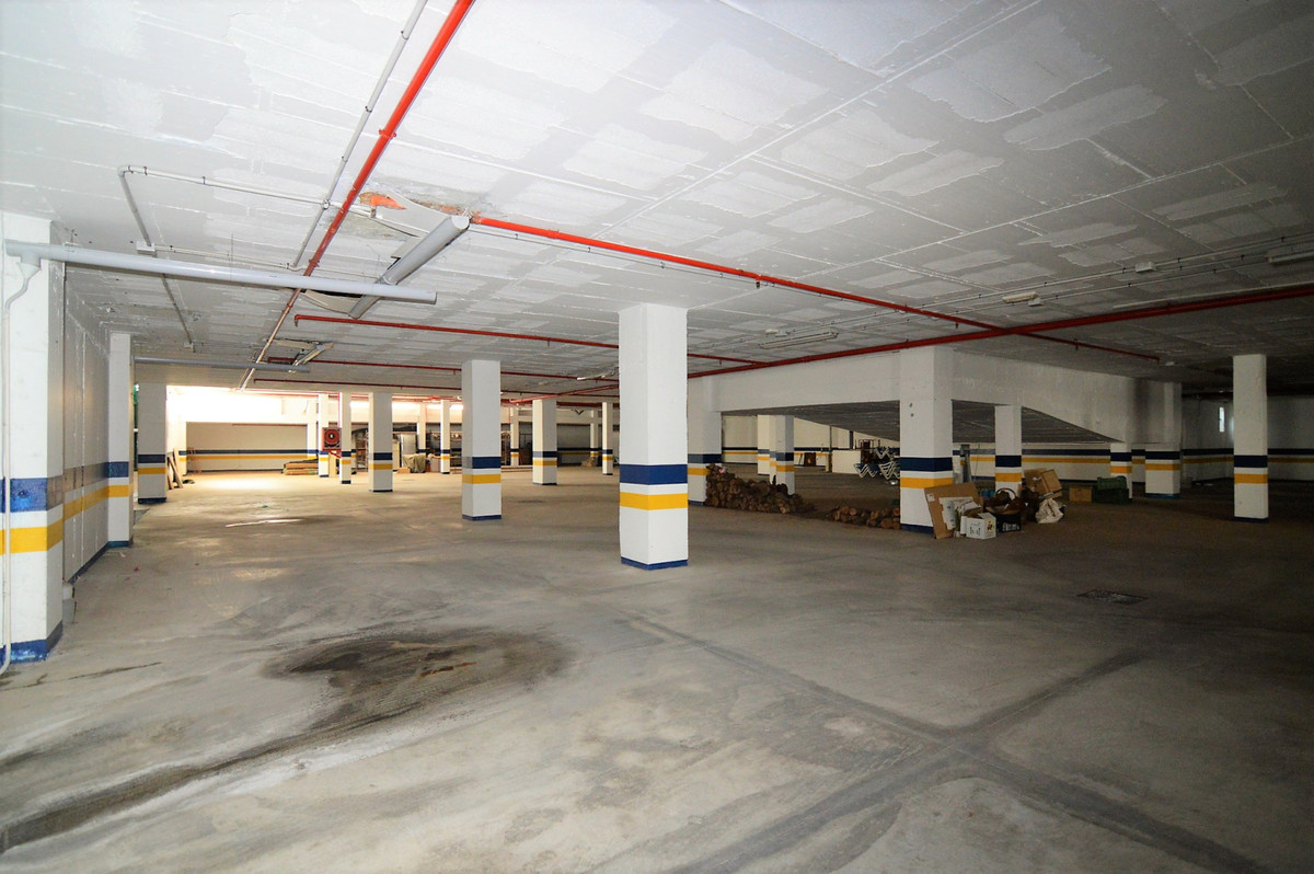 Commercial unit for sale in San Pedro De Alcántara Costa Del Sol, Málaga, Spain