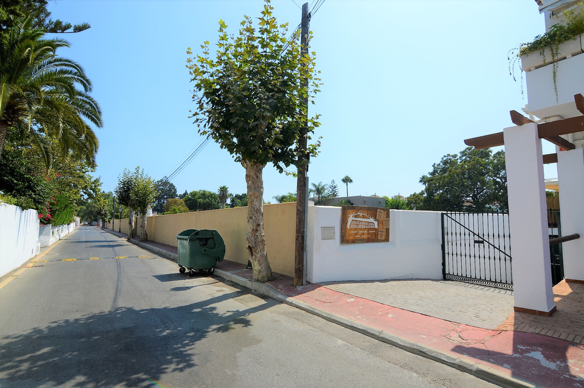 Commercial unit for sale in San Pedro De Alcántara Costa Del Sol, Málaga, Spain