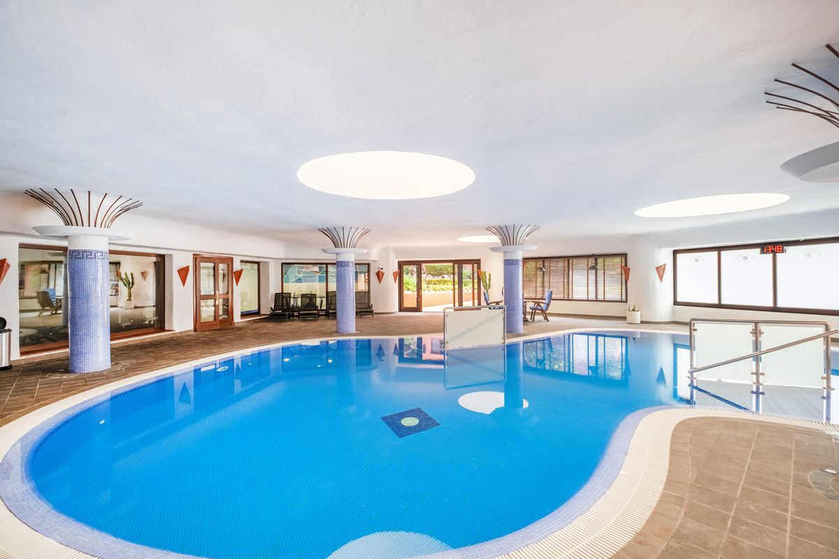 3 Bed Apartment for sale in Estepona Costa Del Sol, Málaga, Spain