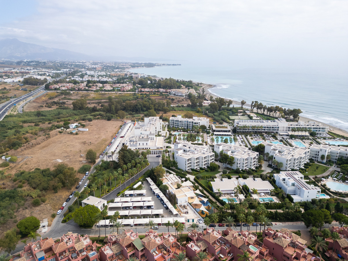 3 Bed Apartment for sale in Estepona Costa Del Sol, Málaga, Spain