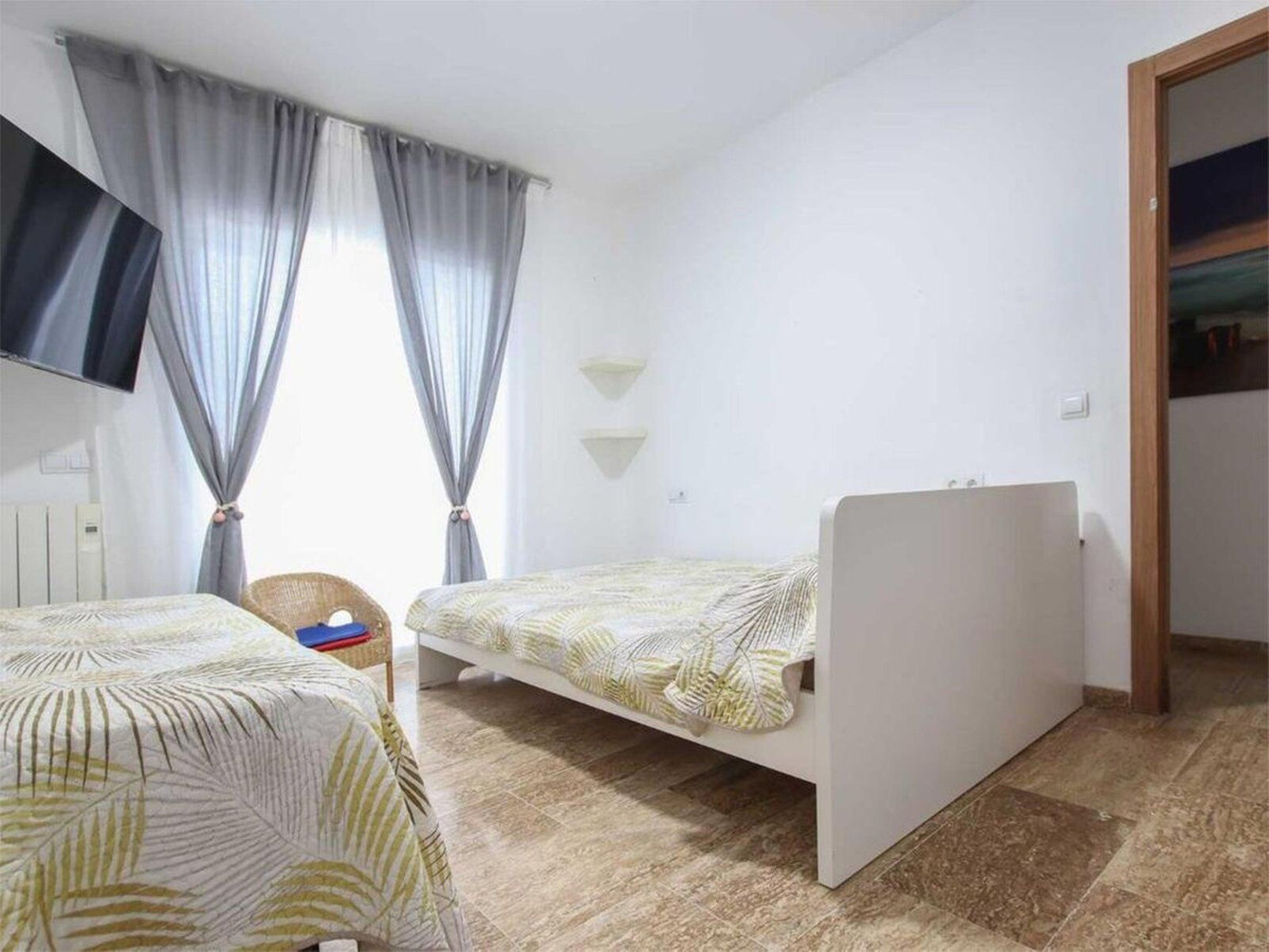 Se vende Villa - Chalet de 4 dormitorios en Costa Del Sol, Málaga, España