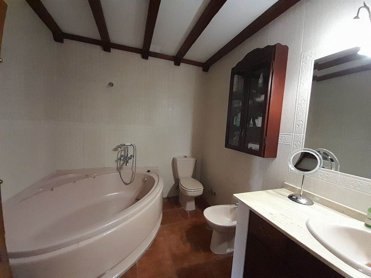 3 Bed Townhouse for sale in Las Lagunas Costa Del Sol, Málaga, Spain