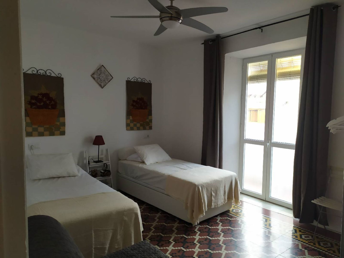 2 Bed Townhouse for sale in Estepona Costa Del Sol, Málaga, Spain