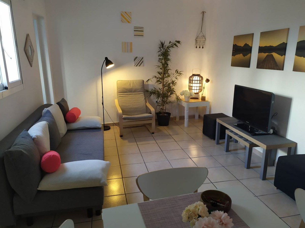 2 Bed Townhouse for sale in Estepona Costa Del Sol, Málaga, Spain