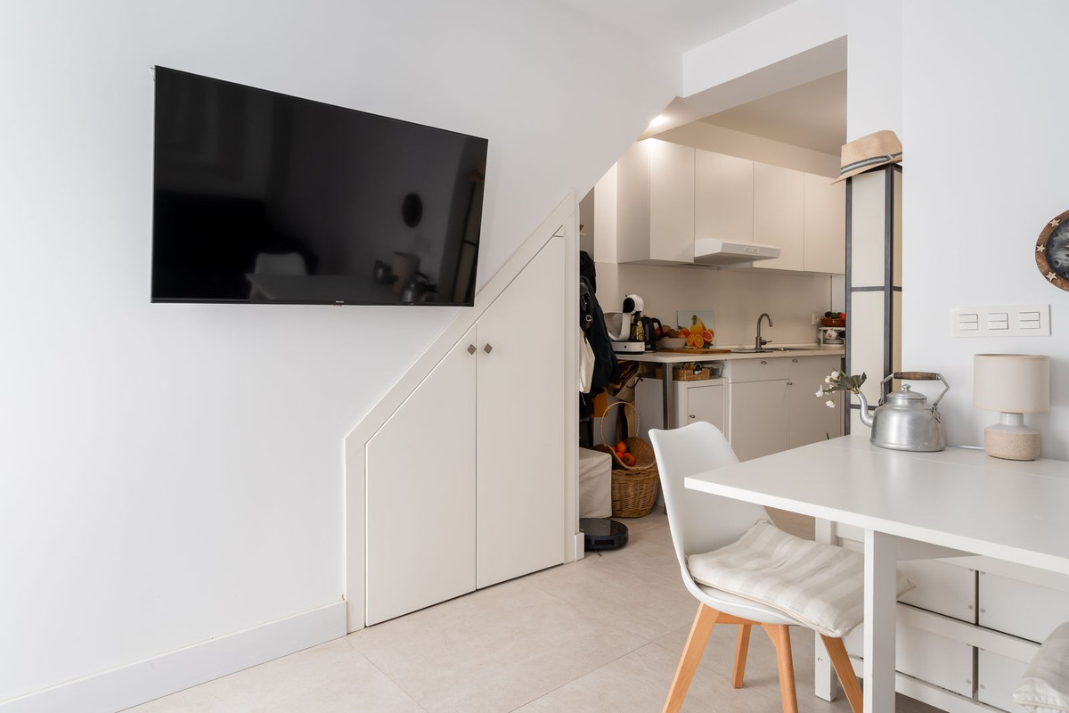 2 Bed Townhouse for sale in Estepona Costa Del Sol, Málaga, Spain