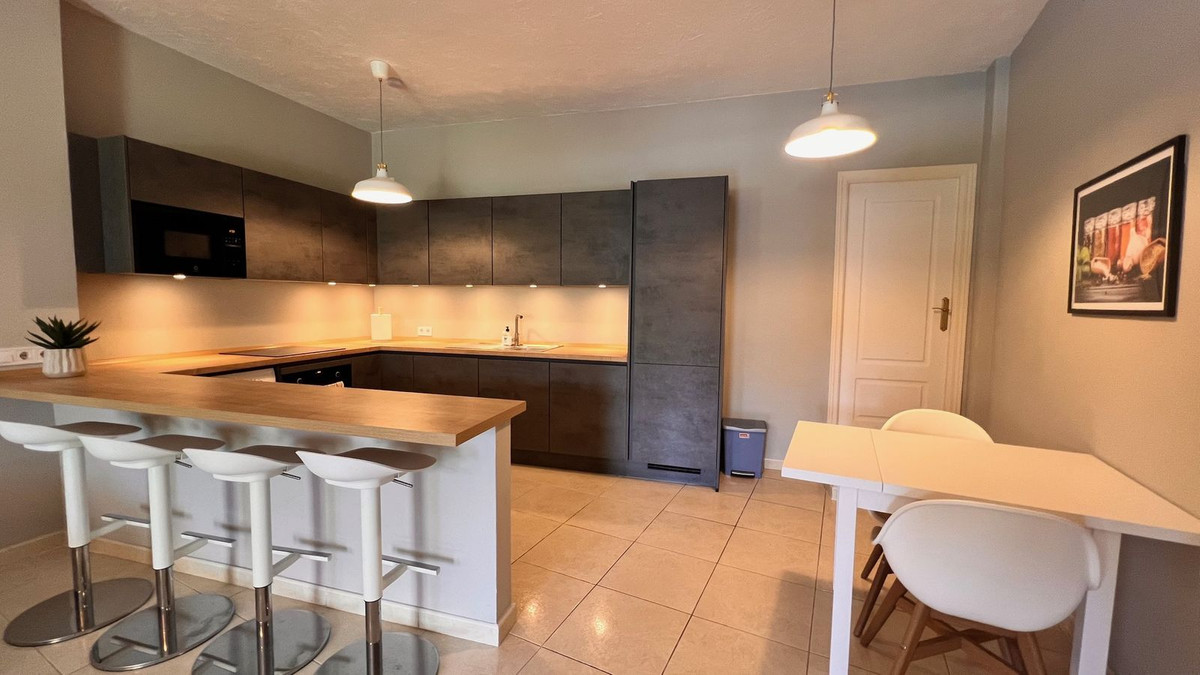 2 Bed Apartment for sale in Marbesa Costa Del Sol, Málaga, Spain