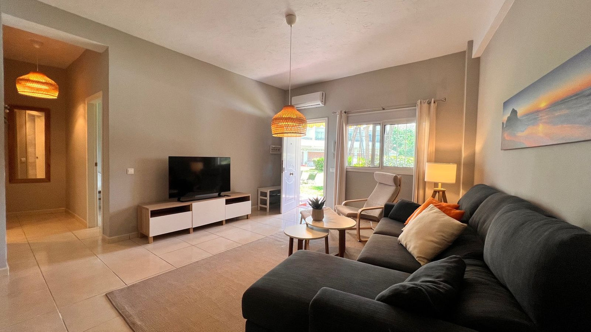 2 Bed Apartment for sale in Marbesa Costa Del Sol, Málaga, Spain