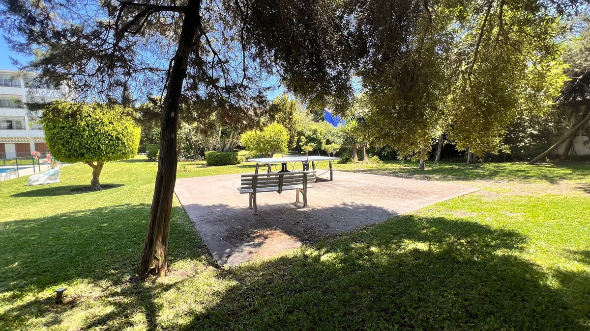 2 Bed Apartment for sale in Marbesa Costa Del Sol, Málaga, Spain