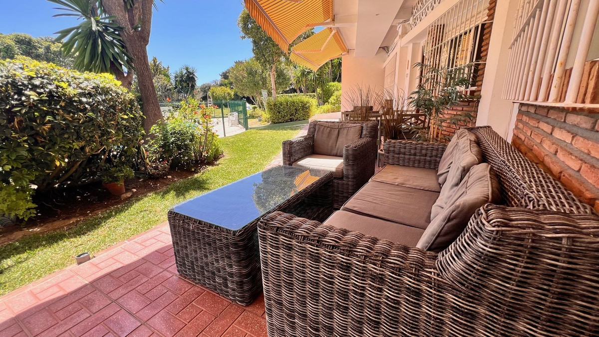 2 Bed Apartment for sale in Marbesa Costa Del Sol, Málaga, Spain