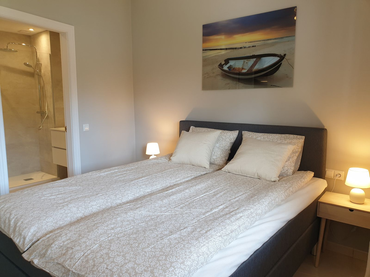 2 Bed Apartment for sale in Marbesa Costa Del Sol, Málaga, Spain
