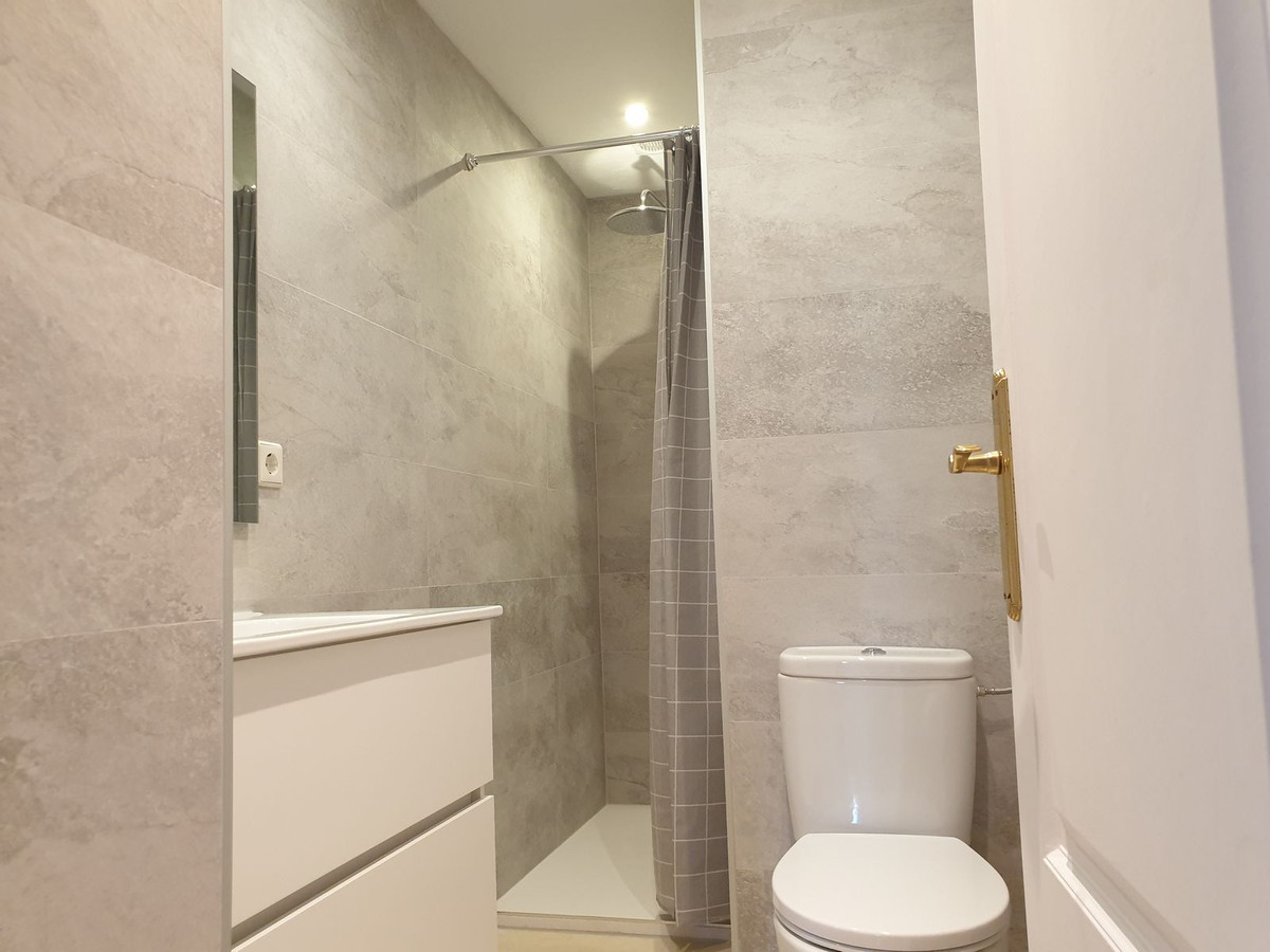 2 Bed Apartment for sale in Marbesa Costa Del Sol, Málaga, Spain