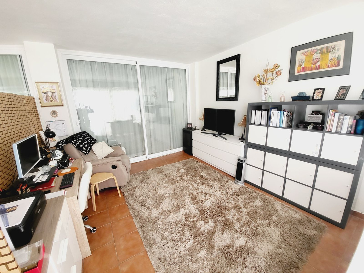 Se vende Apartamento Planta Baja de 2 dormitorios en Costa Del Sol, Málaga, España
