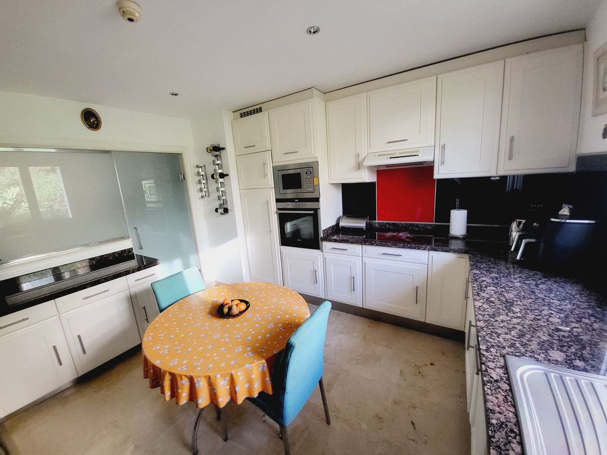 Se vende Apartamento Planta Baja de 2 dormitorios en Costa Del Sol, Málaga, España