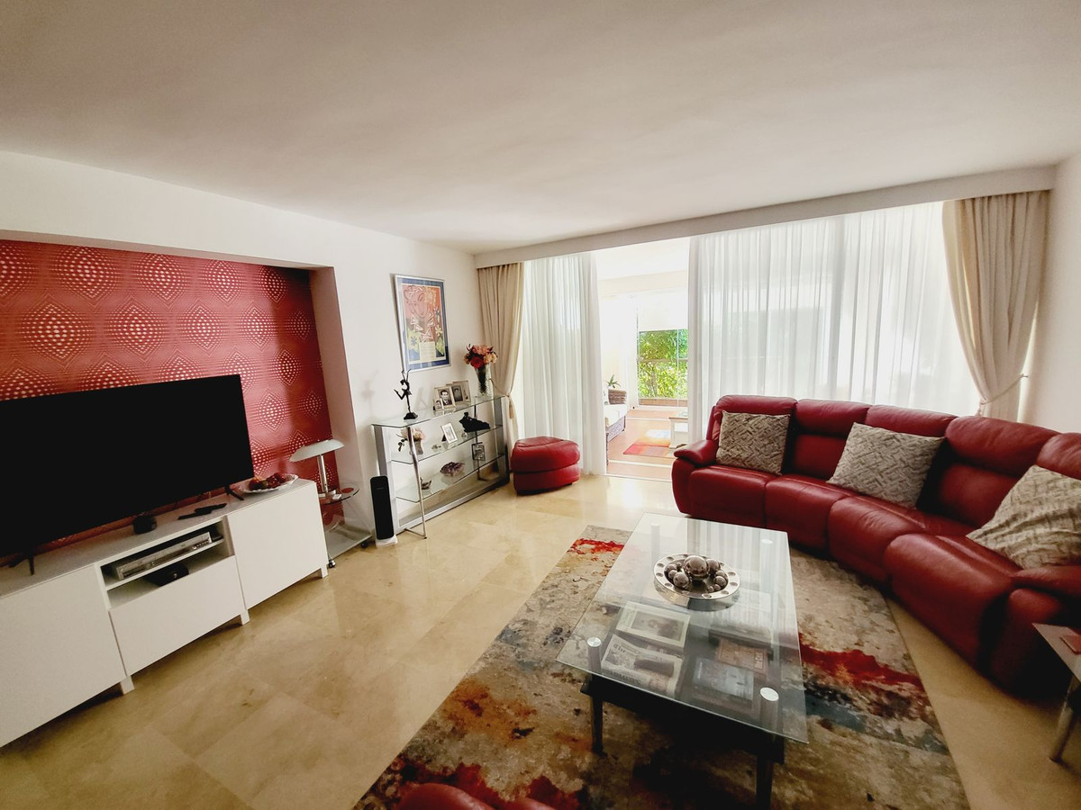 Se vende Apartamento Planta Baja de 2 dormitorios en Costa Del Sol, Málaga, España