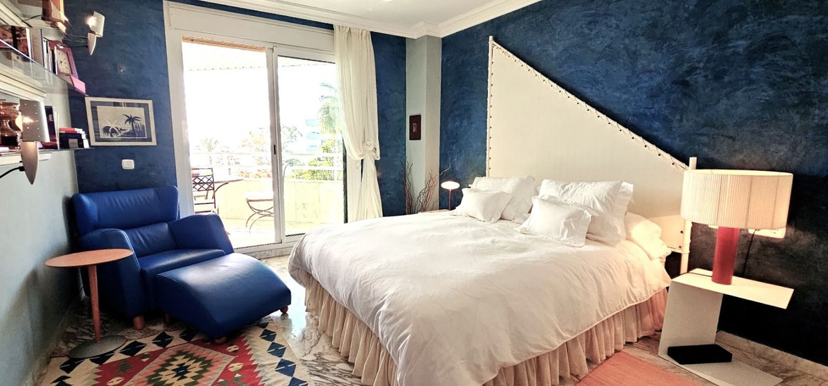 Se vende Apartamento Planta Media de 2 dormitorios en Costa Del Sol, Málaga, España