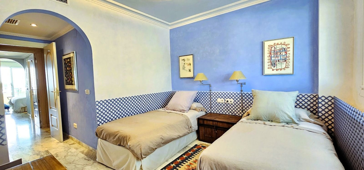 Se vende Apartamento Planta Media de 2 dormitorios en Costa Del Sol, Málaga, España