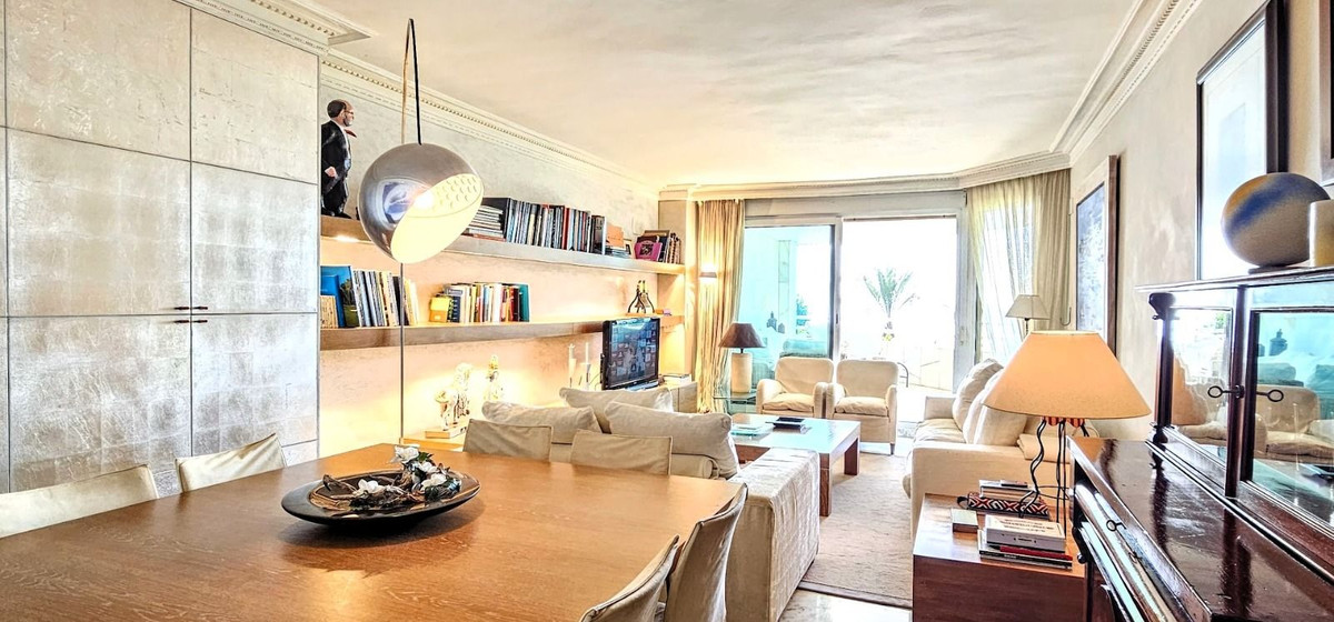 Se vende Apartamento Planta Media de 2 dormitorios en Costa Del Sol, Málaga, España