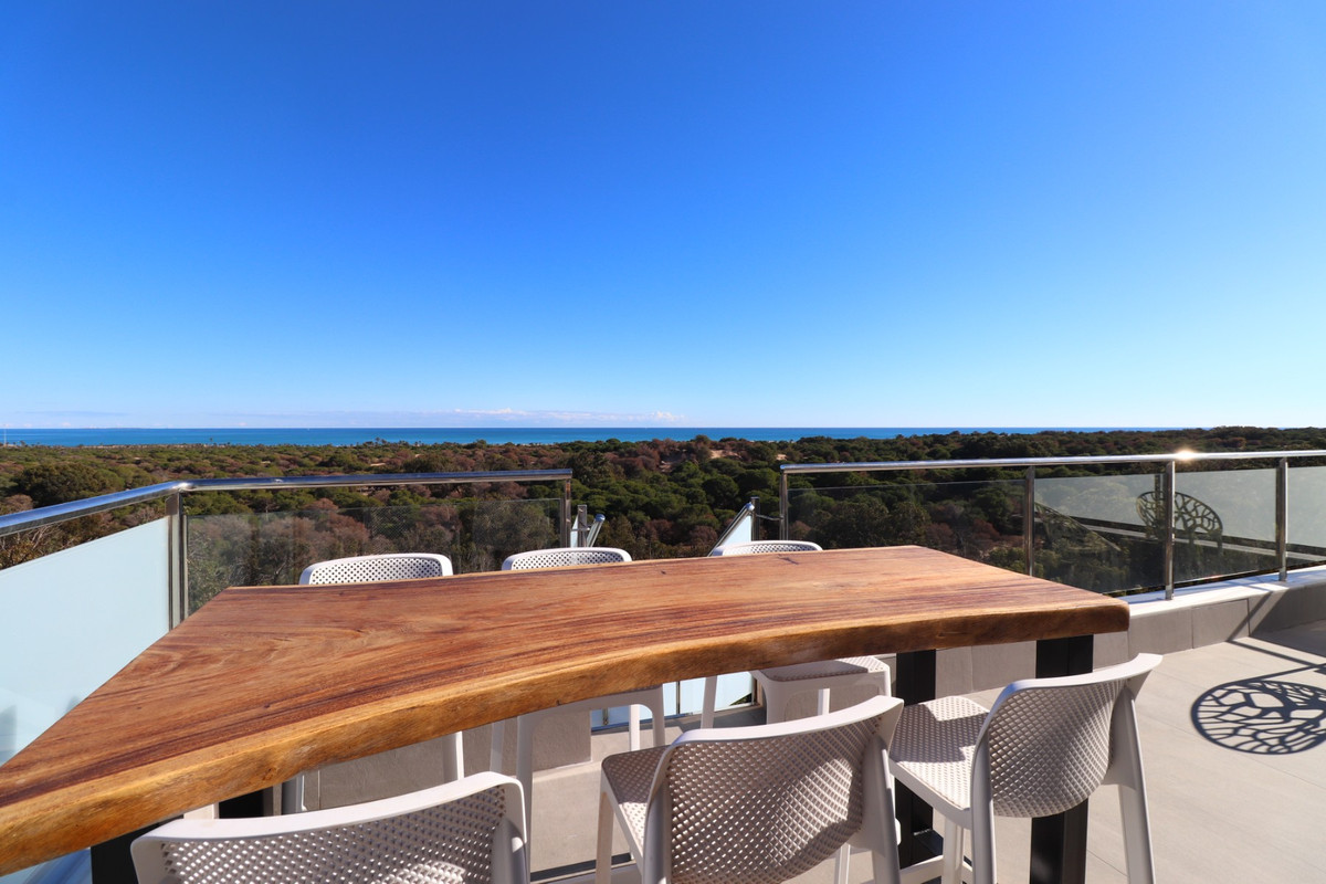 Se vende Apartamento Planta Baja de 3 dormitorios en Costa Blanca, Alicante, España