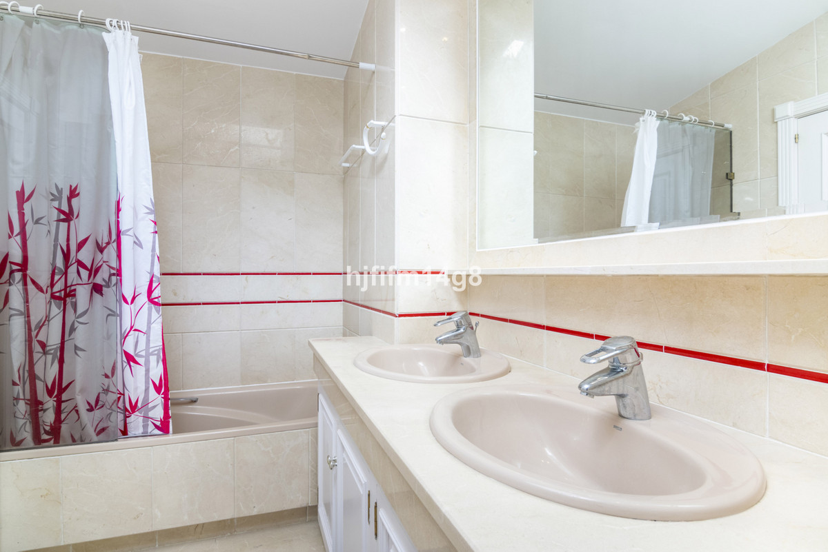 Se vende Ático Dúplex de 3 dormitorios en Costa Del Sol, Málaga, España