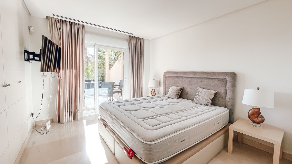 2 Bed Apartment for sale in Marbella Costa Del Sol, Málaga, Spain