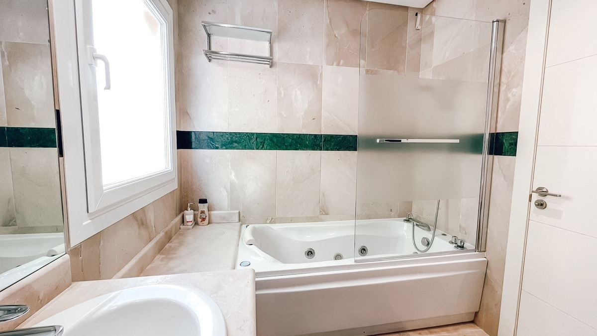 2 Bed Apartment for sale in Marbella Costa Del Sol, Málaga, Spain