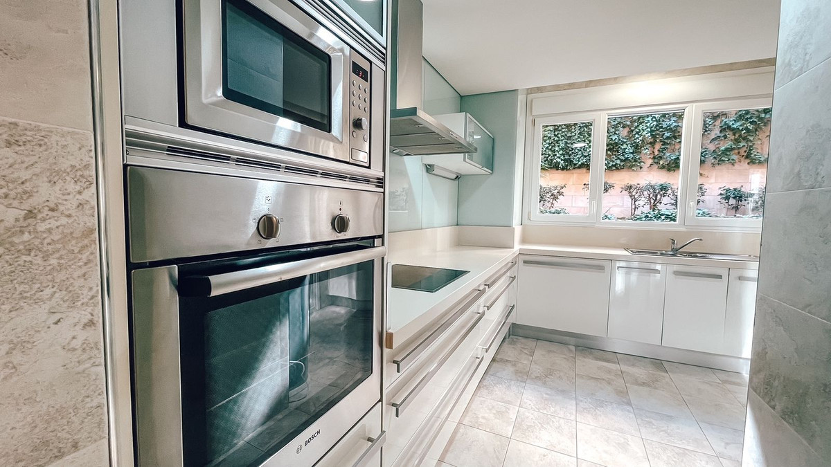 2 Bed Apartment for sale in Marbella Costa Del Sol, Málaga, Spain