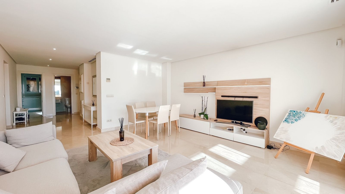 2 Bed Apartment for sale in Marbella Costa Del Sol, Málaga, Spain