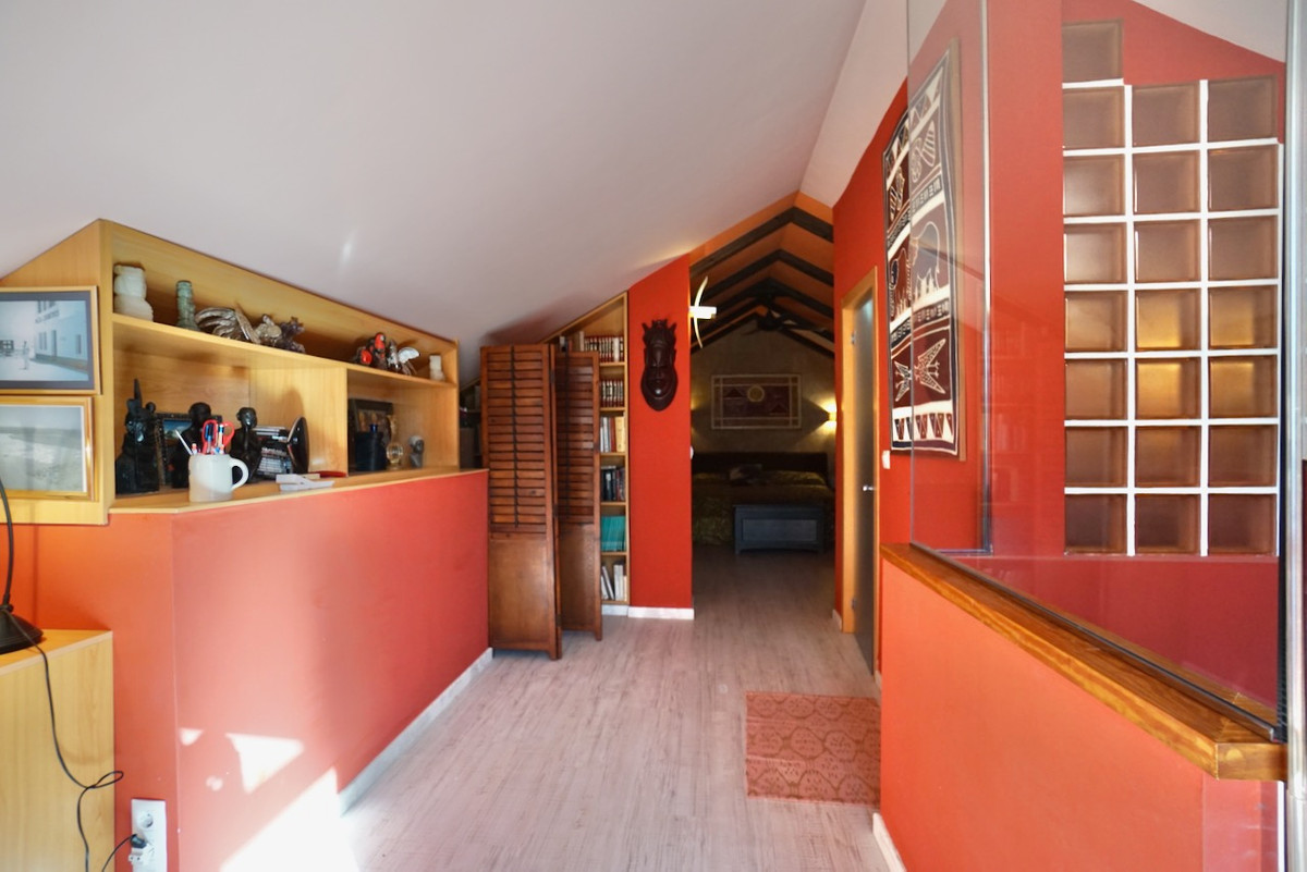 3 Bed Apartment for sale in El Arenal Costa Blanca, Alicante, Spain