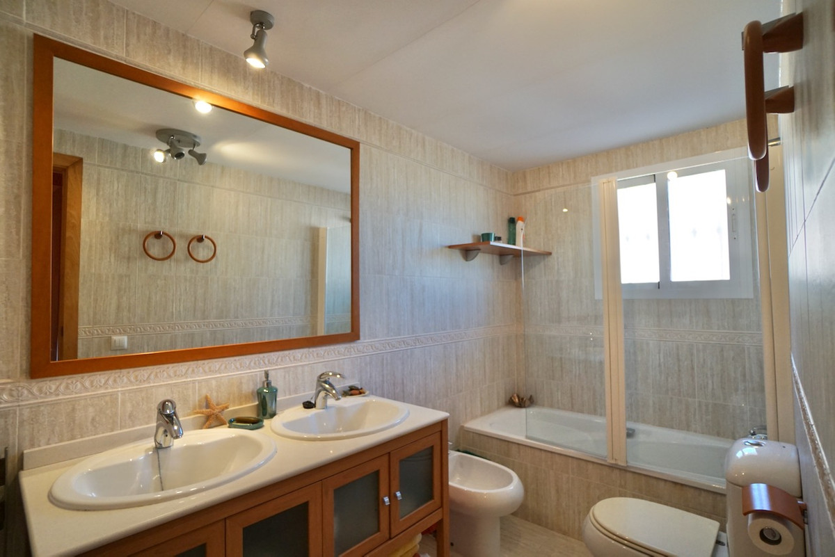 3 Bed Apartment for sale in El Arenal Costa Blanca, Alicante, Spain