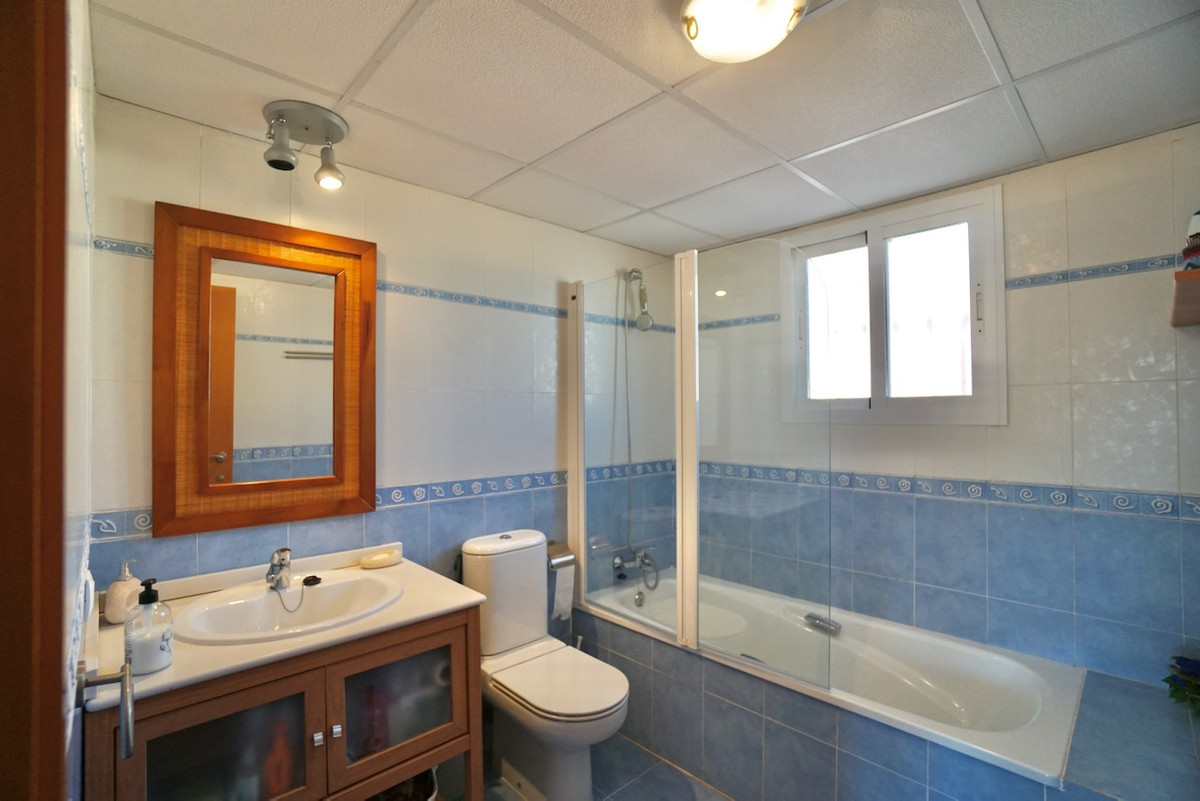 3 Bed Apartment for sale in El Arenal Costa Blanca, Alicante, Spain