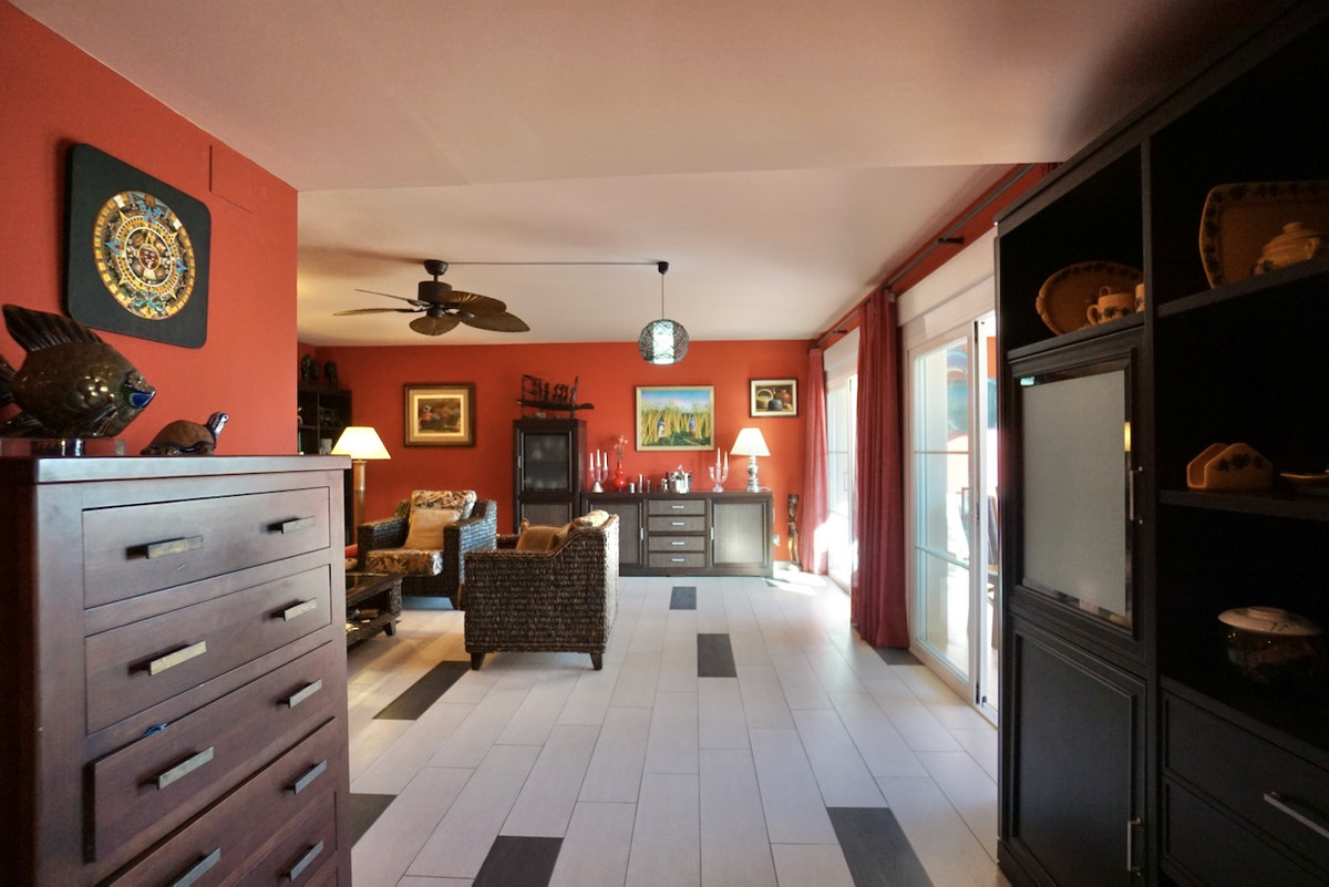 3 Bed Apartment for sale in El Arenal Costa Blanca, Alicante, Spain