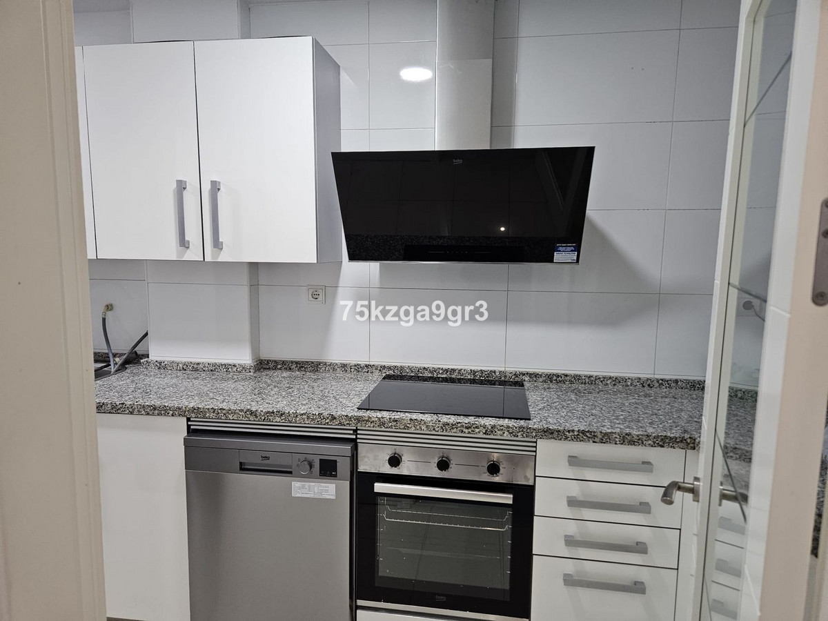2 Bed Apartment for sale in Estepona Costa Del Sol, Málaga, Spain