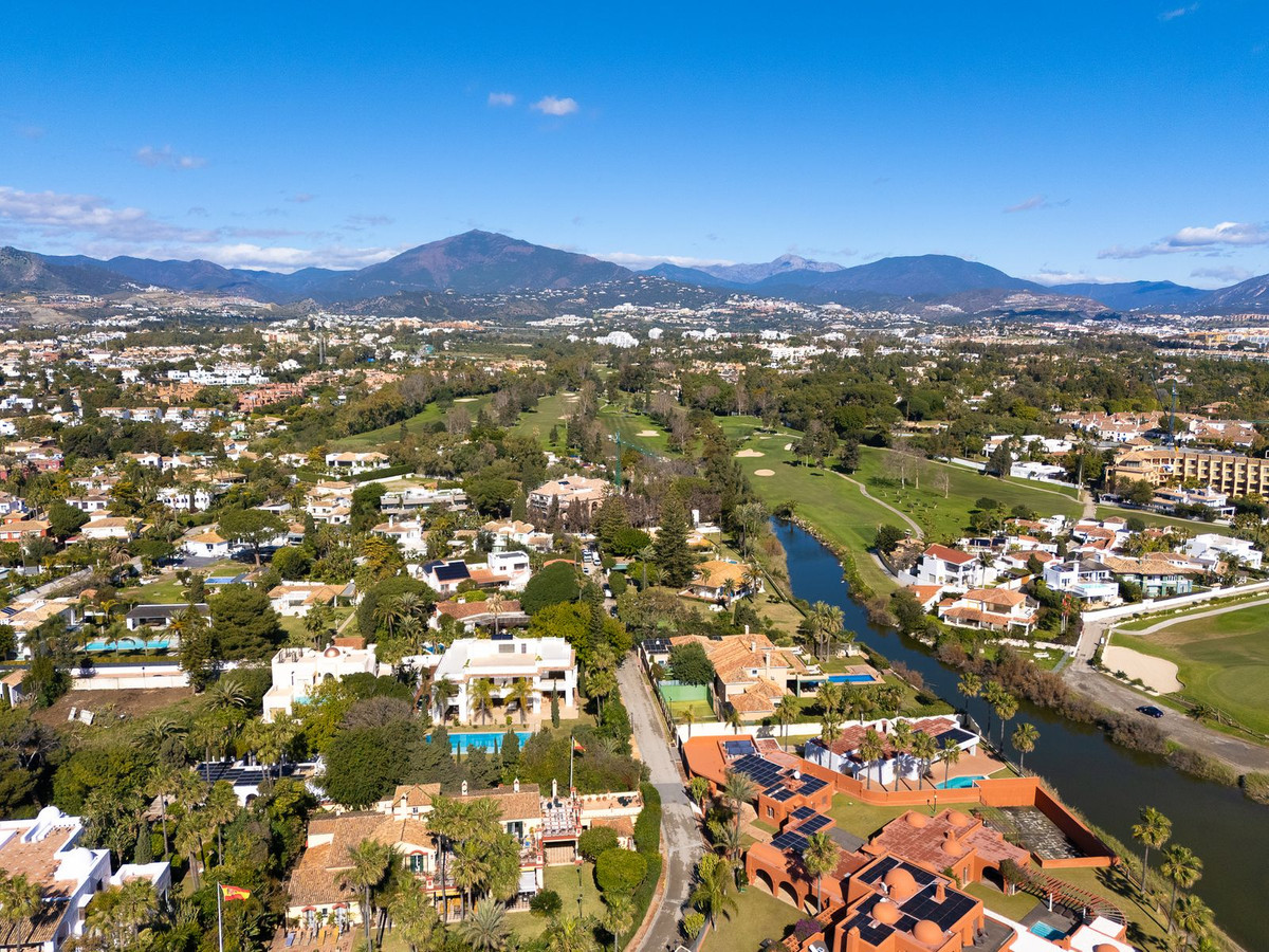 4 Bed Townhouse for sale in Guadalmina Baja Costa Del Sol, Málaga, Spain