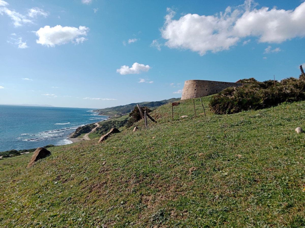 Se vende Terreno con Ruina  en Costa Del Sol, Málaga, España