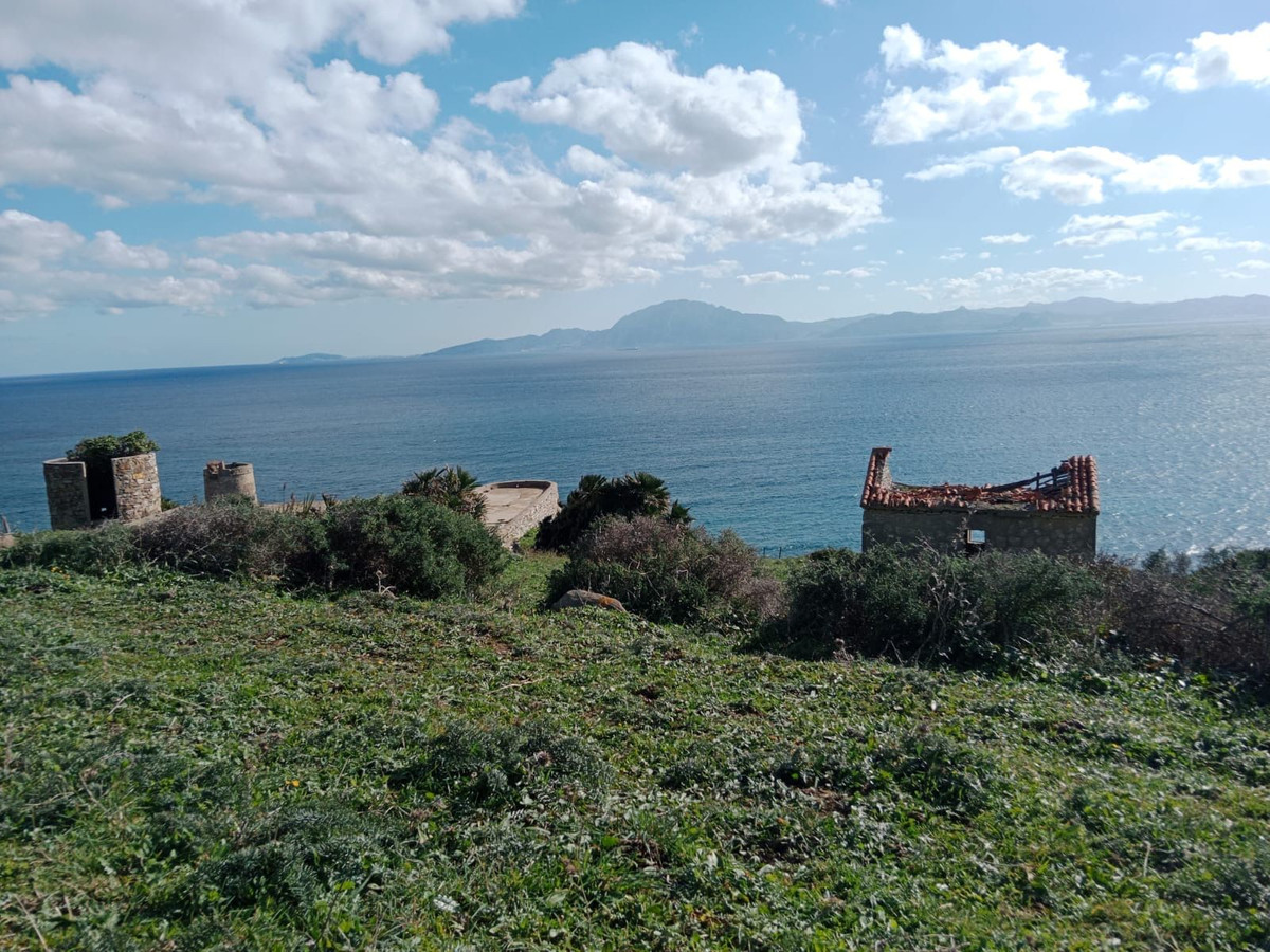 Se vende Terreno con Ruina  en Costa Del Sol, Málaga, España