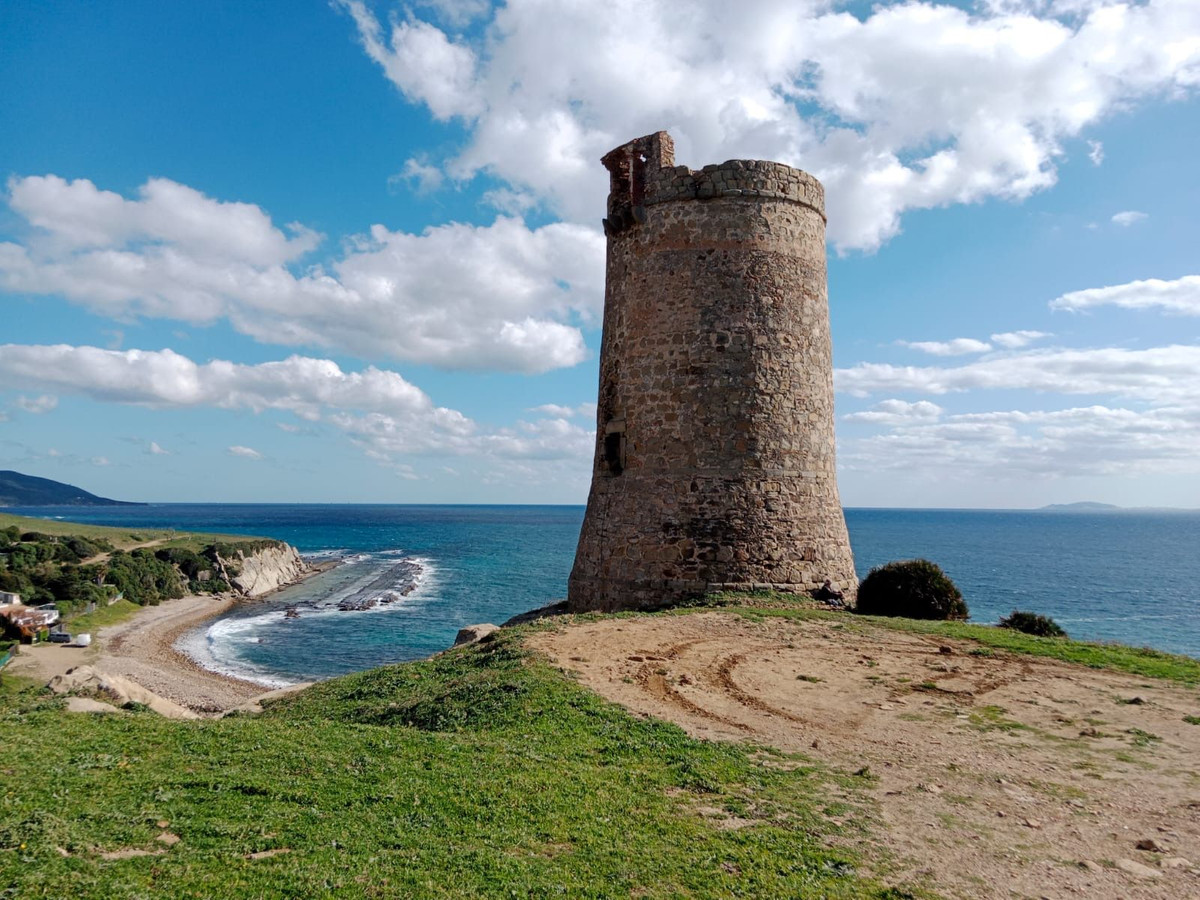 Se vende Terreno con Ruina  en Costa Del Sol, Málaga, España
