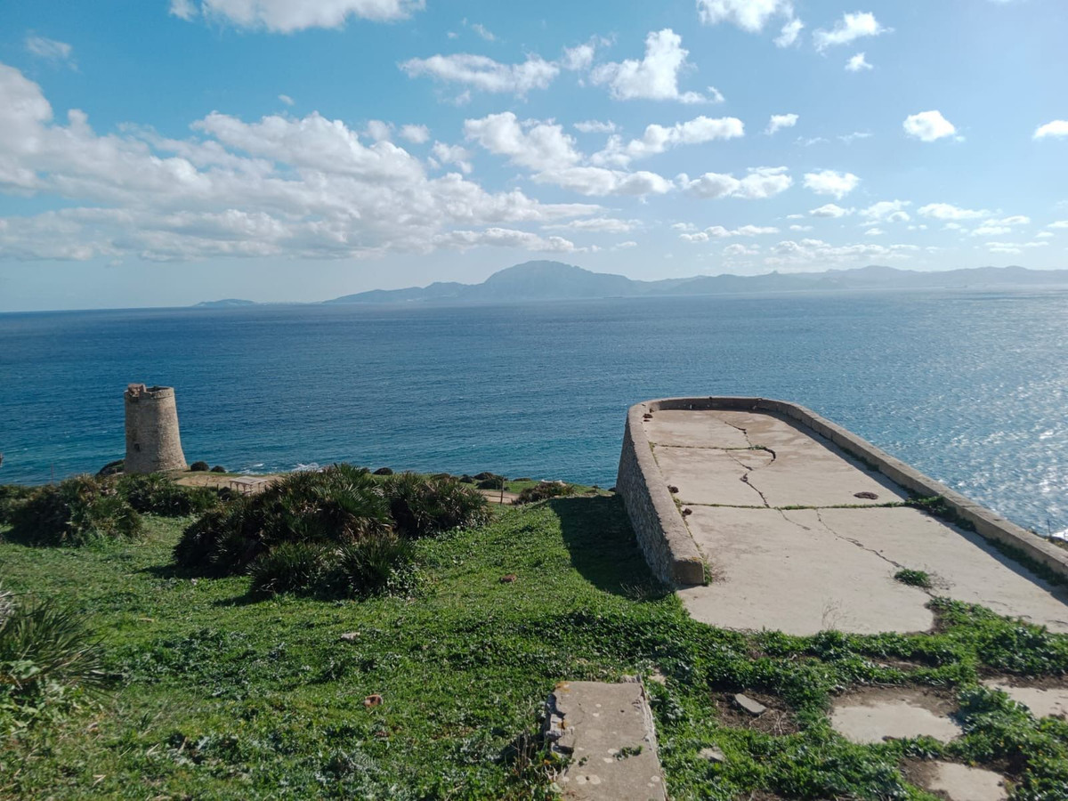 Se vende Terreno con Ruina  en Costa Del Sol, Málaga, España