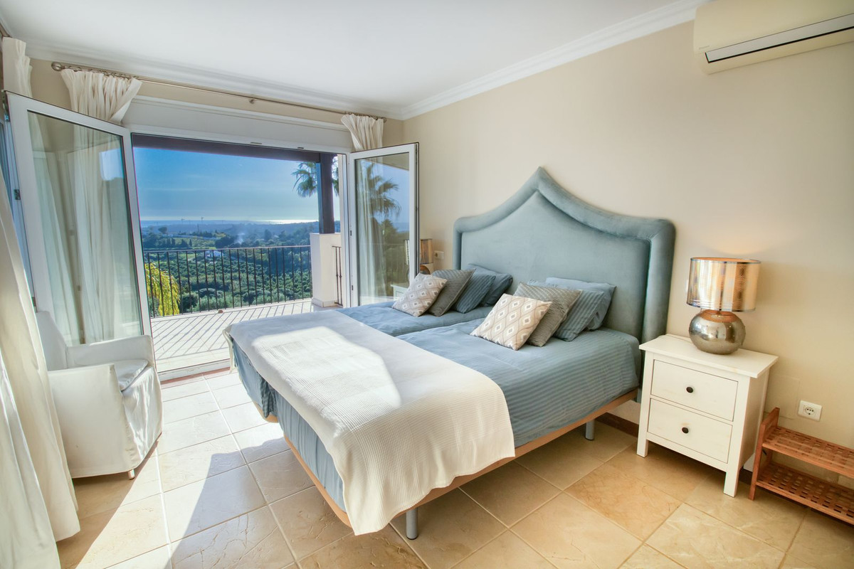 4 Bed Townhouse for sale in Estepona Costa Del Sol, Málaga, Spain