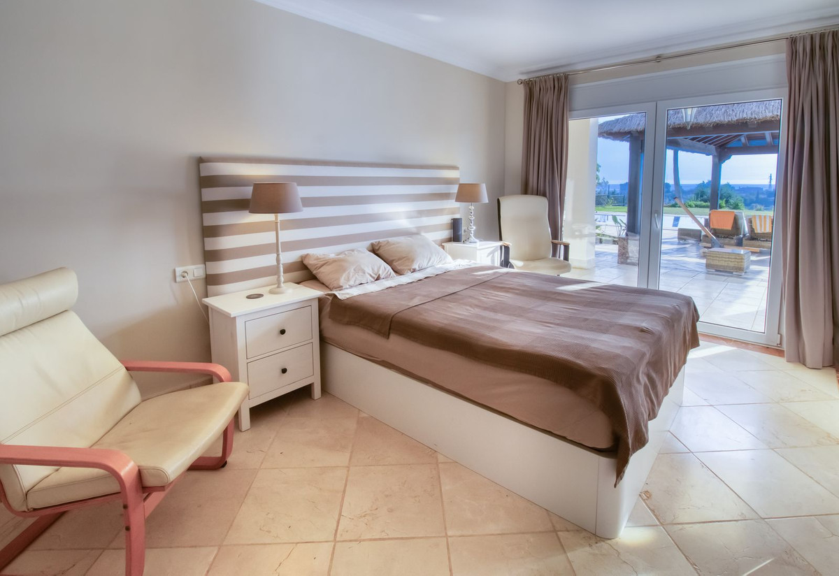 4 Bed Townhouse for sale in Estepona Costa Del Sol, Málaga, Spain